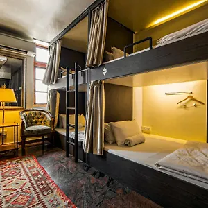 Kapsül Otel Atelier